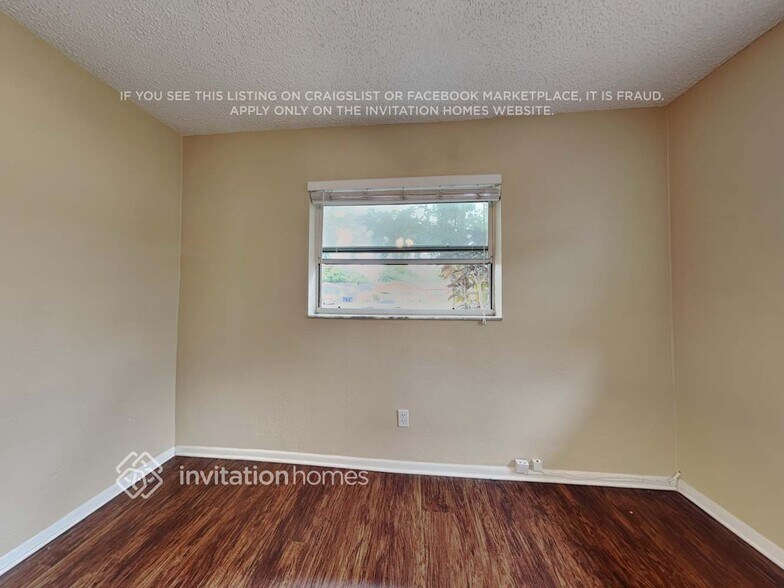 Building Photo - 1752 Thames St