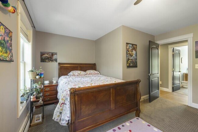 Building Photo - 398 Sam Allen Rd