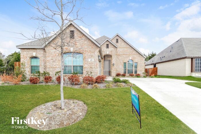 Primary Photo - 102 Cherrywood Cir