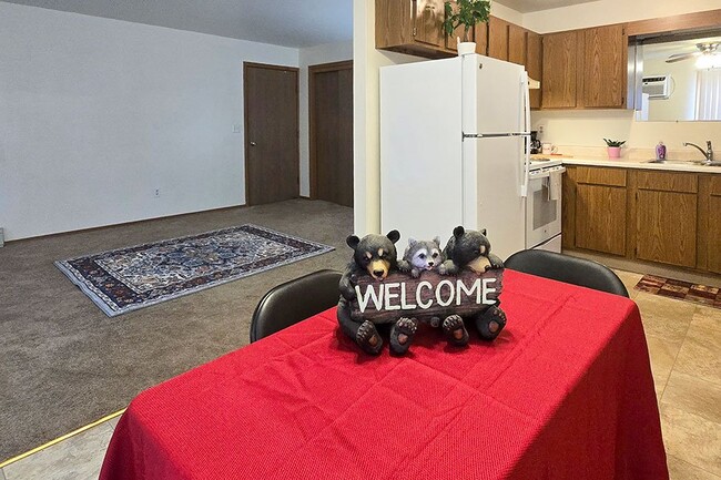 Building Photo - SHAWANO APARTMENTS