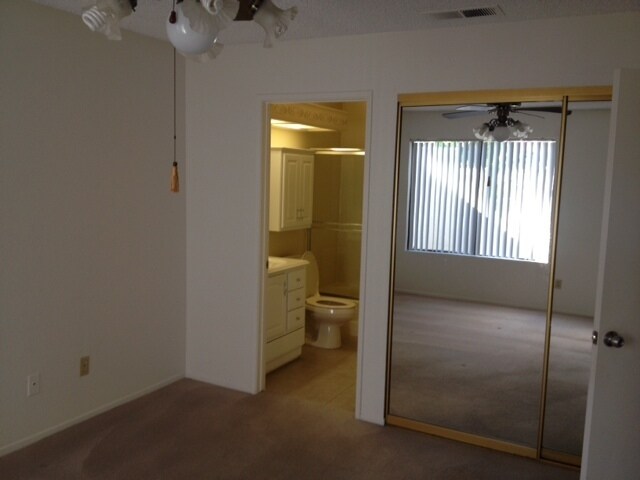 Building Photo - 9479 Fairgrove Ln