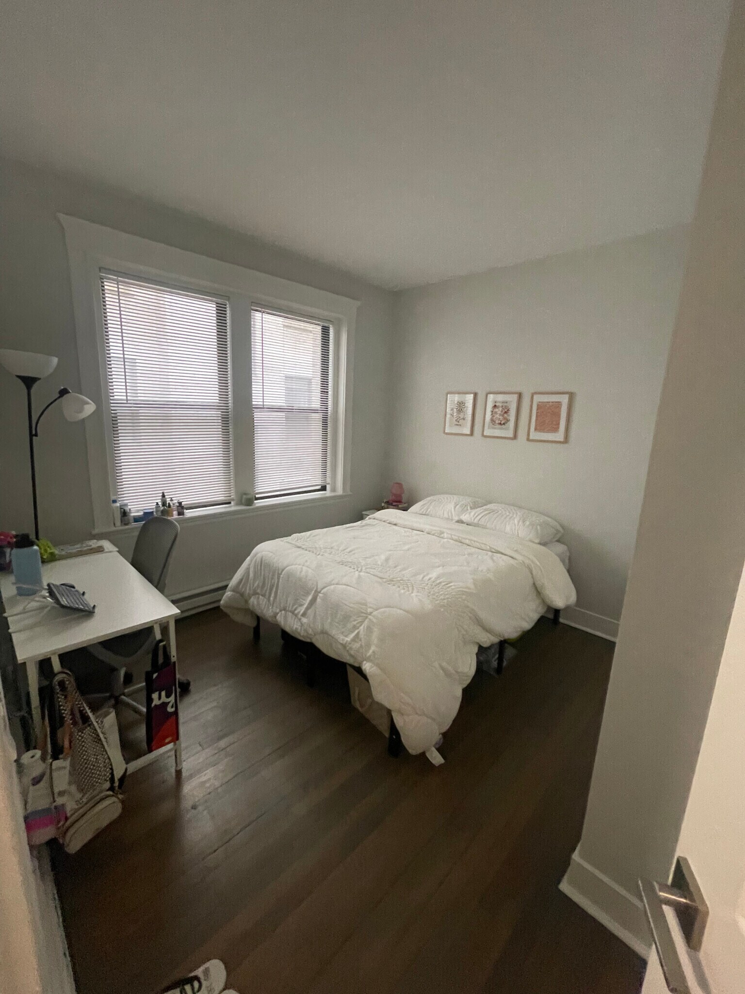 Building Photo - 81 Park Dr