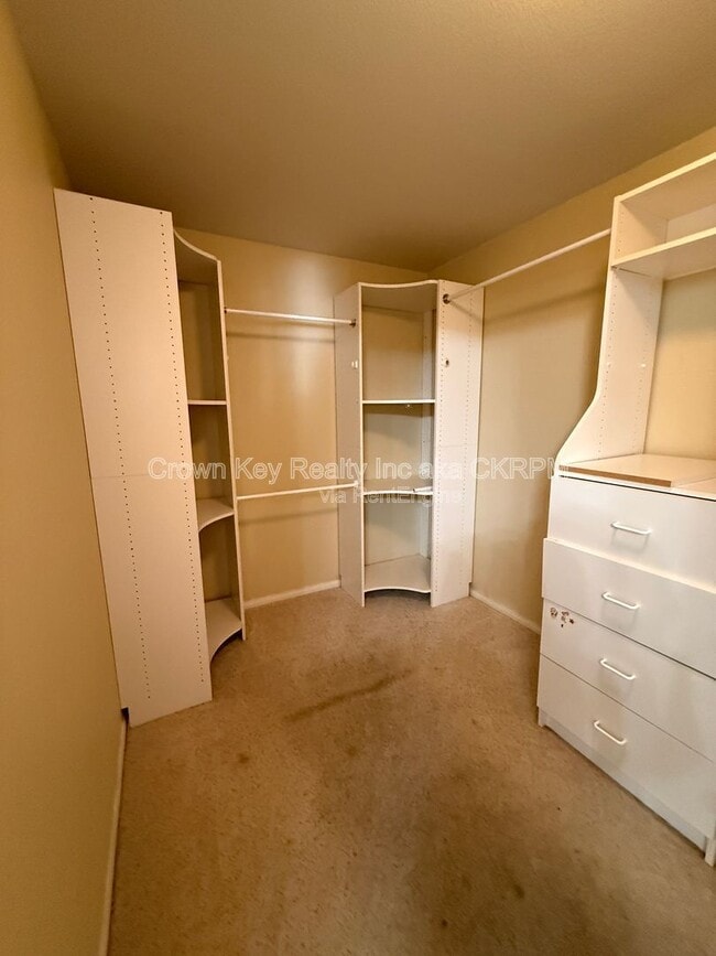 Building Photo - 2670 Atherton Ct