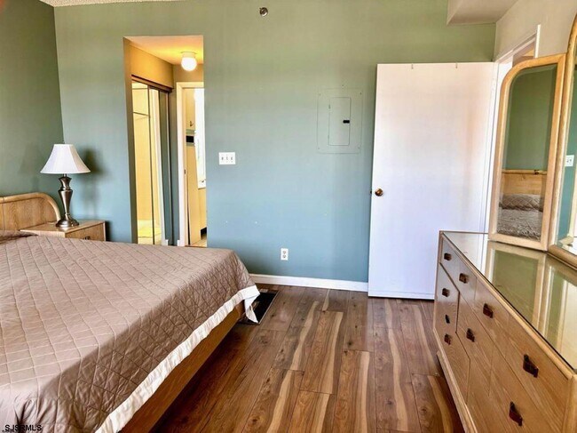 Building Photo - 3101 Boardwalk