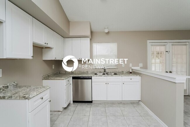 Building Photo - 4 Bedroom Pet-Friendly Home in Land O' Lakes, FL with Main Street Renewal