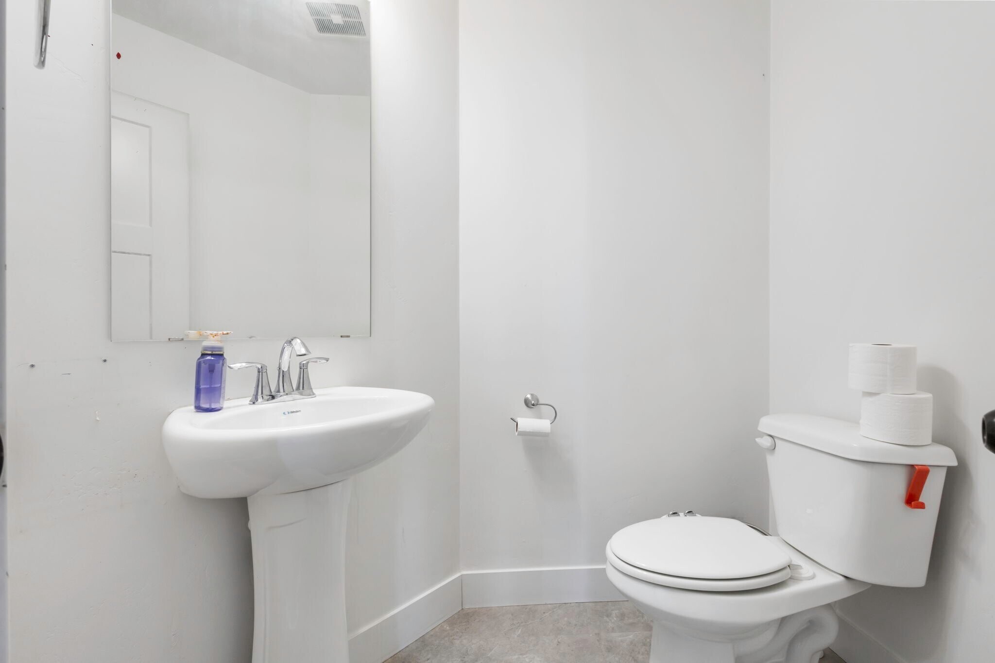 Building Photo - 12356 Eovaldi Ave