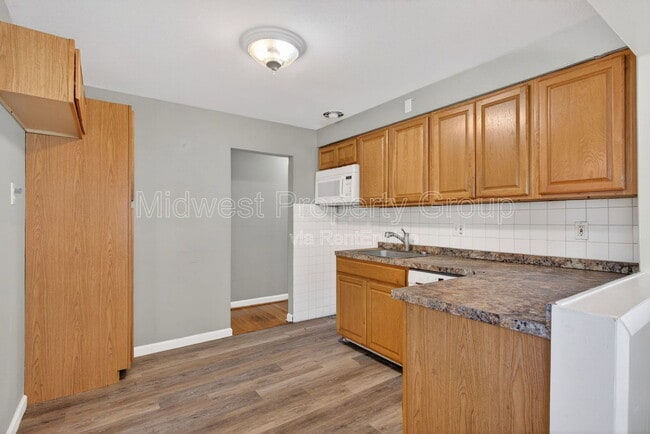 Building Photo - 1223 Rapid Dr