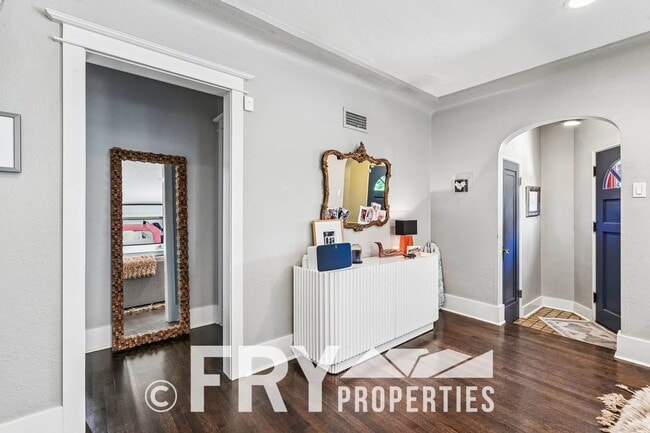 Building Photo - 3322 W 46th Ave