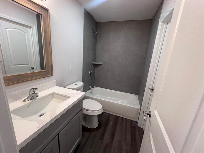 Building Photo - 15534 Towerwood Dr