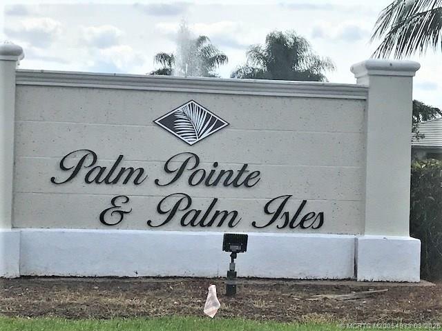 Building Photo - 3486 SW Pindo Palm Ln