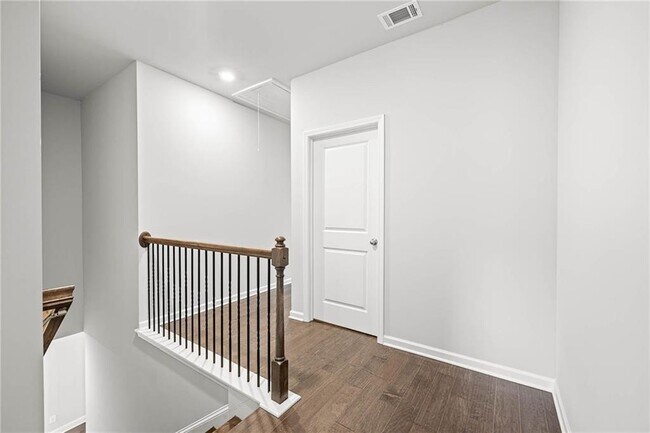 Building Photo - 2502 Pearl Rdg Trce