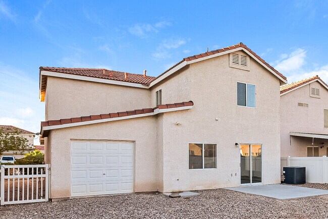 Building Photo - 1110 Cliffbrook Hedge Ave