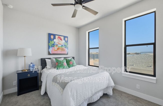 Building Photo - 7930 Kennedy Hill Dr