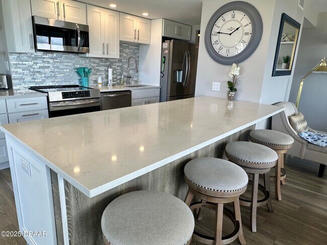 Building Photo - 2900 N Atlantic Ave