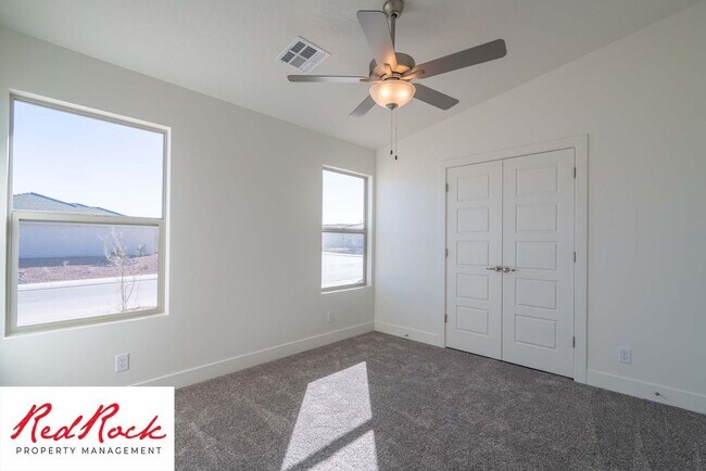 Building Photo - Incredible 3 Bedroom, 2 Bathroom Property ...