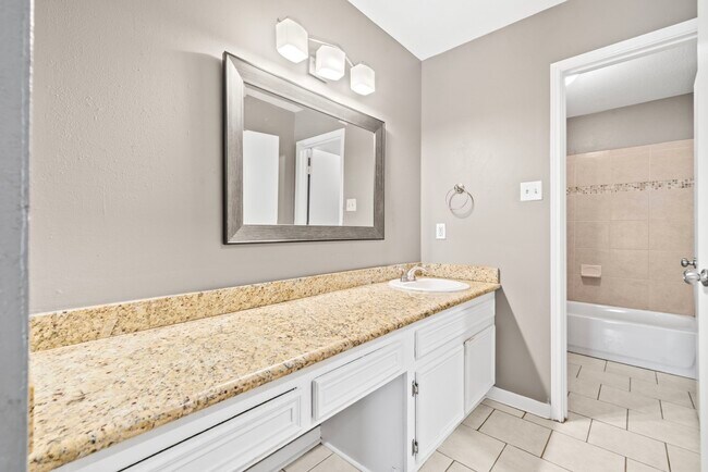 Building Photo - 7716 Challie Ln