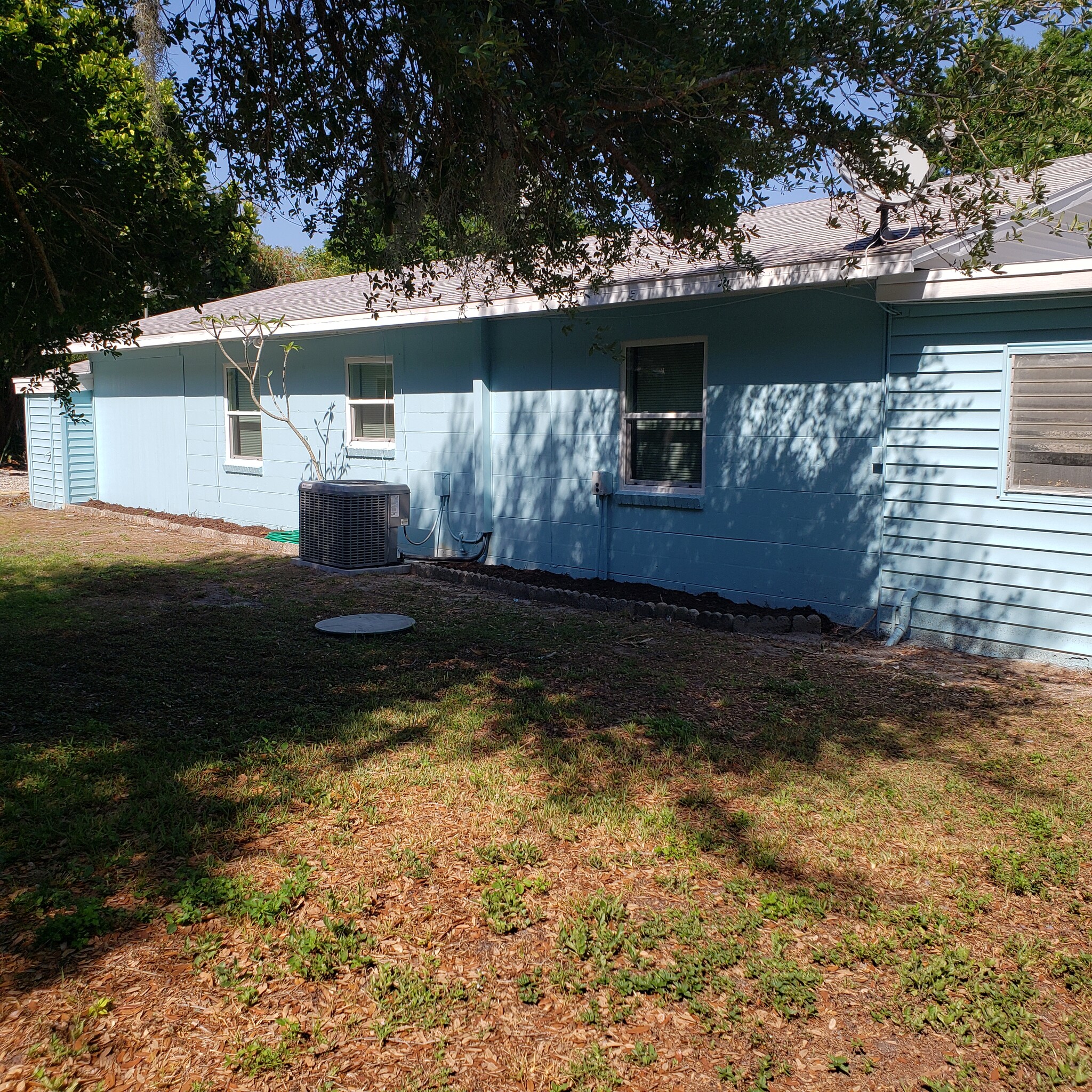 Building Photo - 2061 50th Avenue