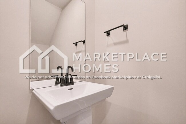 Building Photo - 4013 Norman Dr