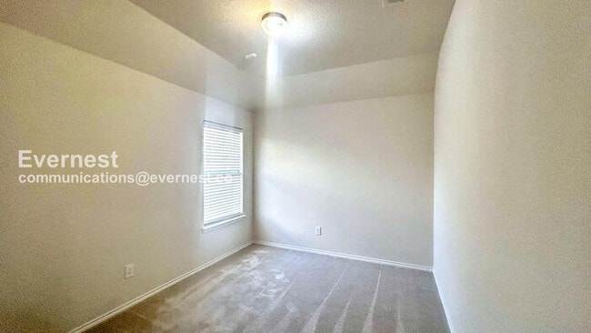 Building Photo - 129 Snowflake Dr