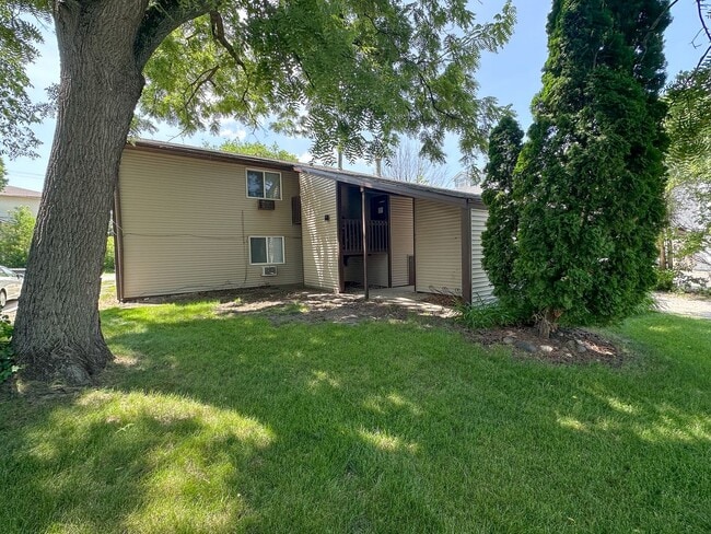 Interior Photo - 321 Stanton Ave