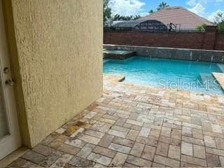 Building Photo - 1351 Glenwick Dr