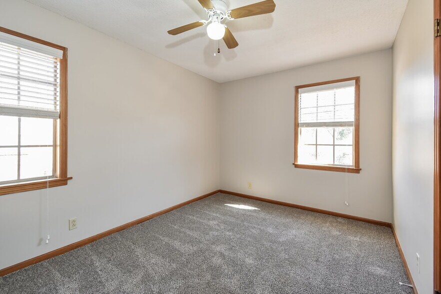 Building Photo - 3188 Bluefield St