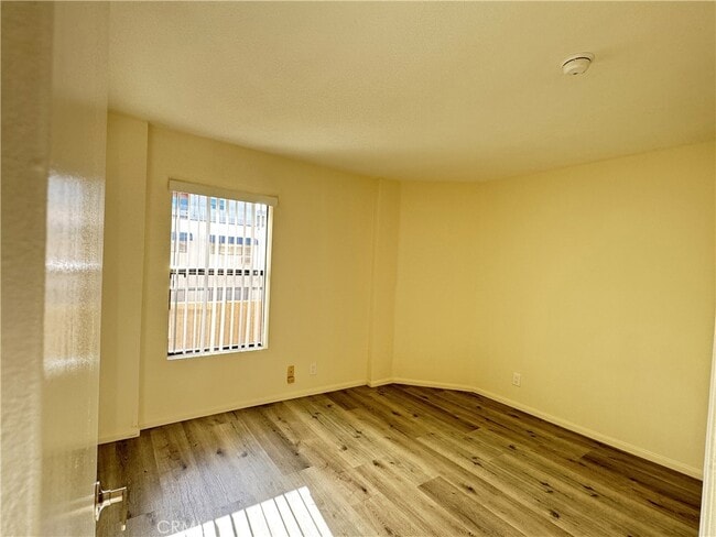 Building Photo - 4717 Ben Ave