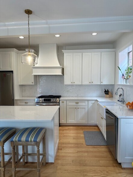 Building Photo - 1711 35th St NW