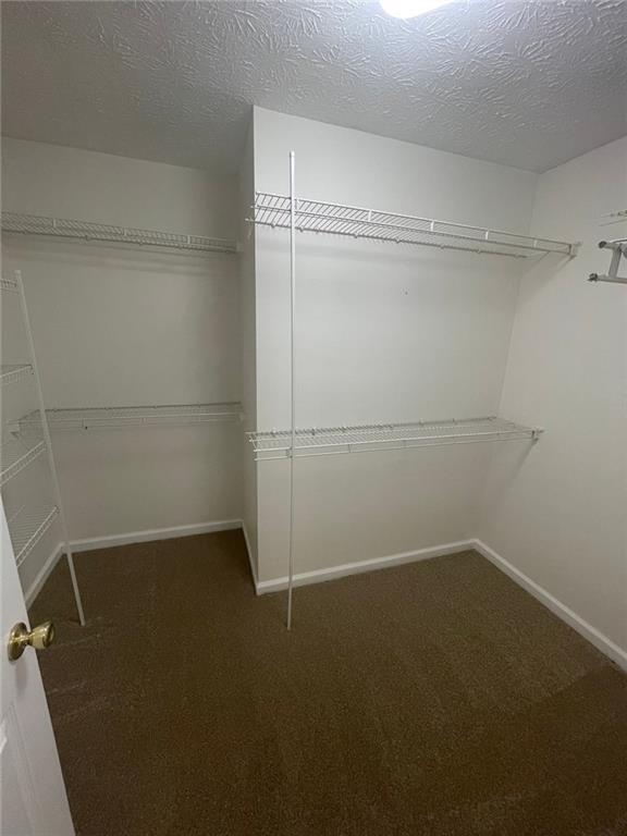 Building Photo - 620 Manor Glen Dr