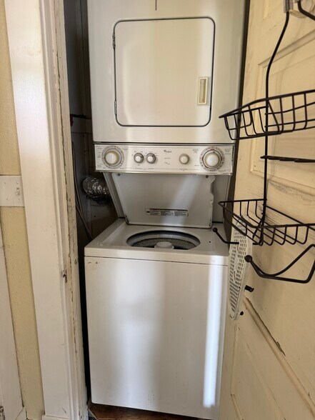 Laundry - 333 S Boundary Ave SE