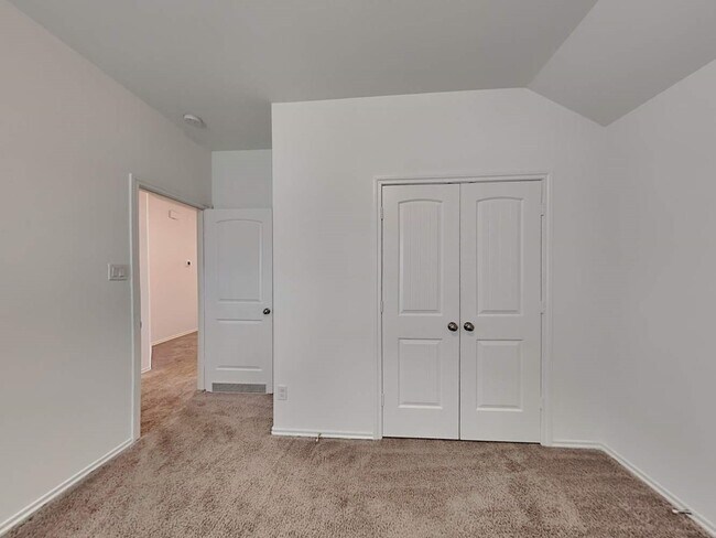 Building Photo - 23839 Via Camino Ln