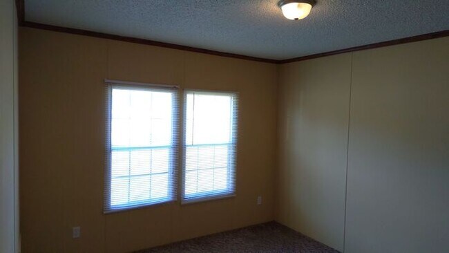 Building Photo - 1234 Lavender Rd