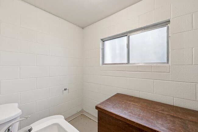 Building Photo - 1517 Plumas Cir