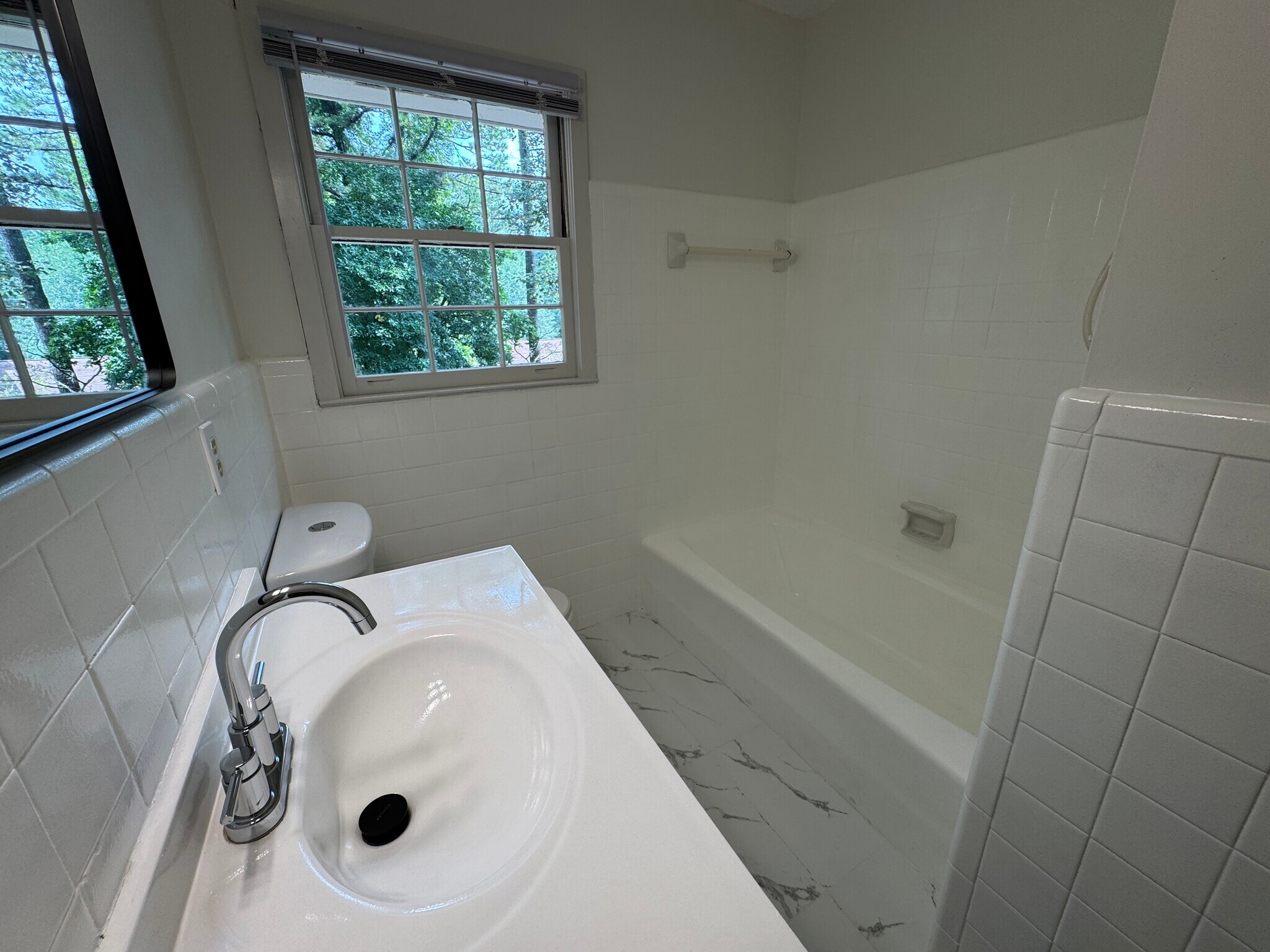 Building Photo - 2289 Addison Rd NE