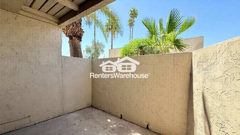 Building Photo - 2634 N 43rd Ave