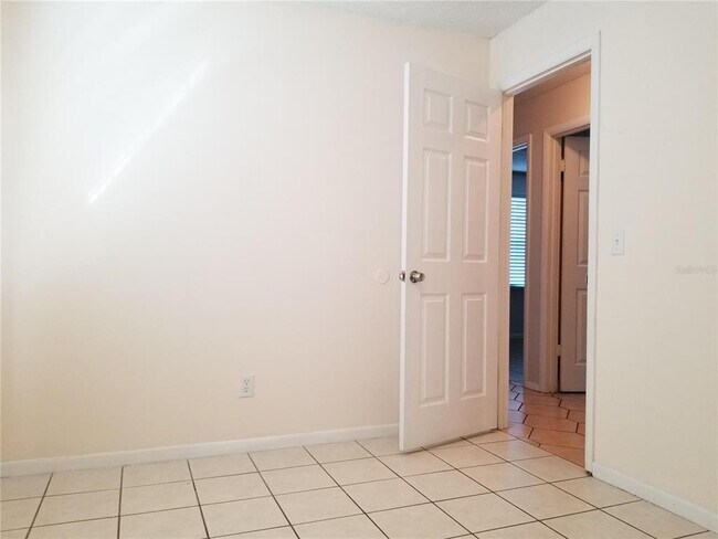 Building Photo - 1517 Kelby Rd