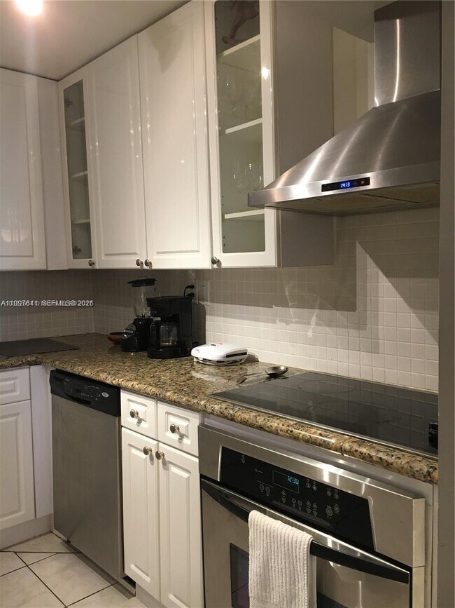 Building Photo - 2750 NE 183rd St