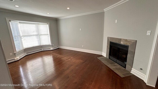 Building Photo - 65 E River Rd