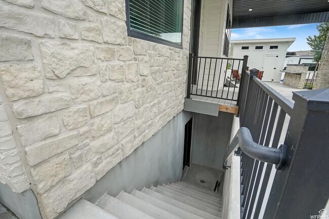 Building Photo - 1707 Packsaddle Cir