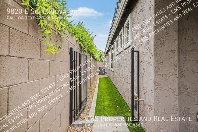 Building Photo - 9820 E Supernova Dr