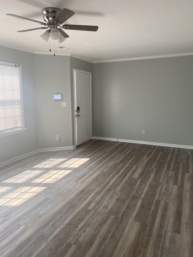 Building Photo - 3814 Sterling Pointe Dr
