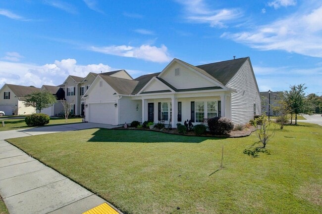 Building Photo - 160 Mayfield Dr