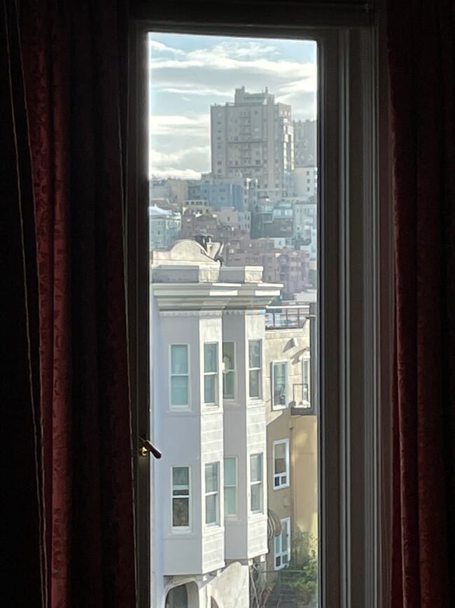 Building Photo - 408 Lombard St