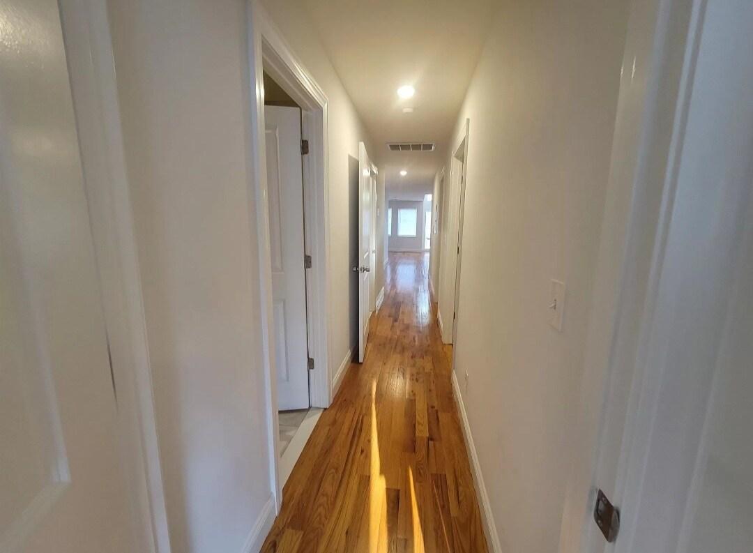 Building Photo - 129 Brookdale Ave