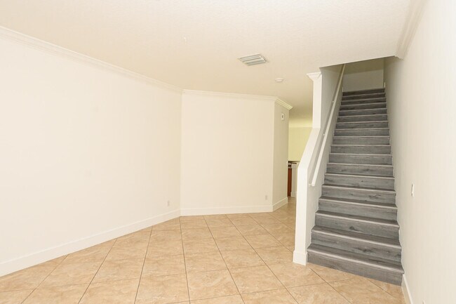 Building Photo - 3929 Sabal Way