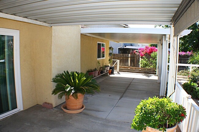 Building Photo - Spacious Ranch-Style Home on Half Acre with Gated RV Parking