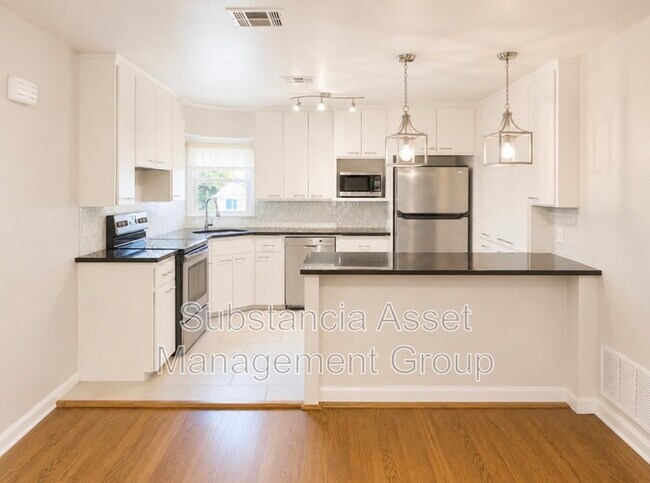 Building Photo - 4713 N Harvey Pkwy