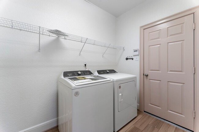 Building Photo - 87 Sagamore Ridge Pl