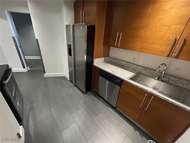 Building Photo - 200 W Sahara Ave