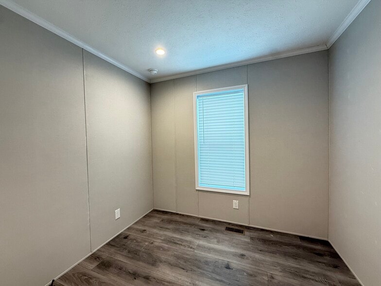 Building Photo - 52491 Potomac Ct